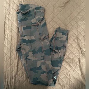 Lululemon camo leggings with pockets